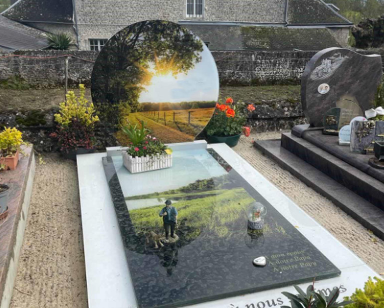 monument ceramique verre
